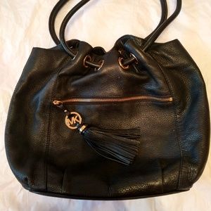 SOLD MICHAEL MIchael Kors Ring Handle Pockets GUC